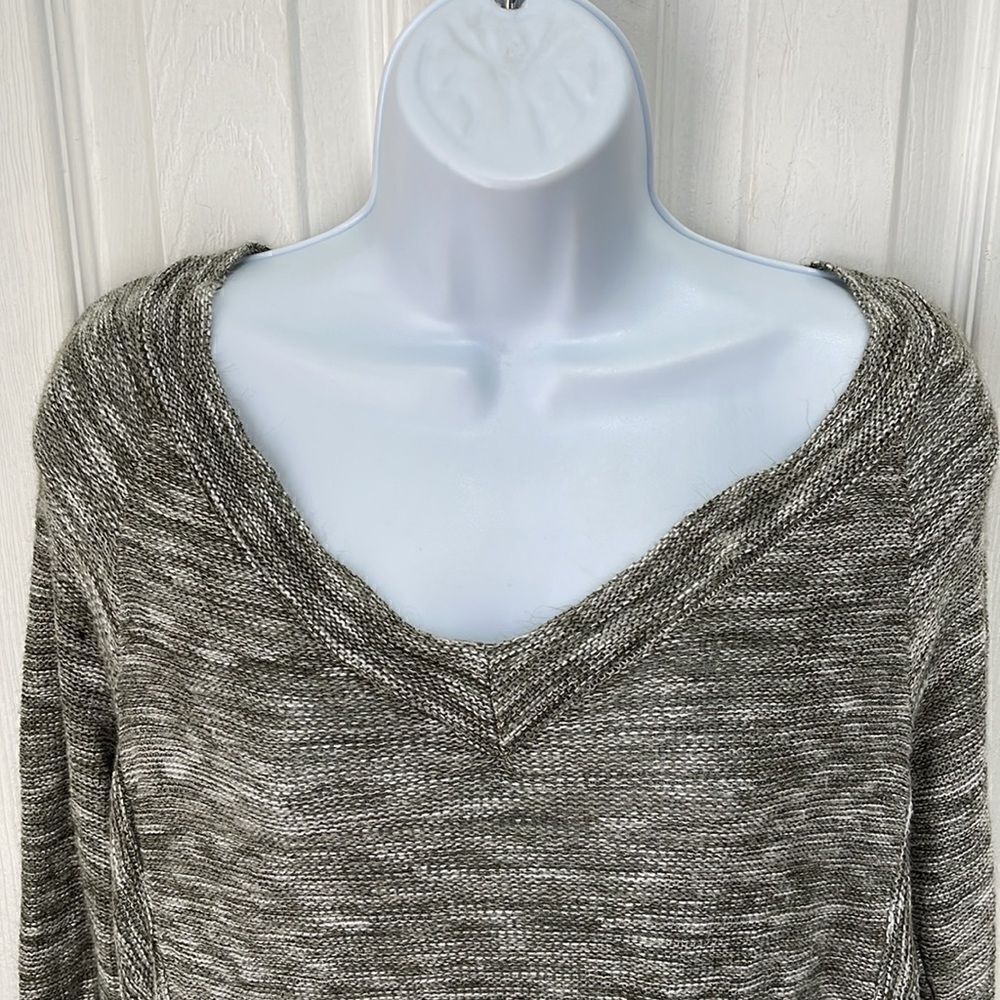 Sweater - Picture 2 of 5